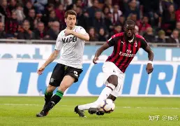 包含申花抢分成功，赢得一场胜利，保住积分榜前三位置的词条