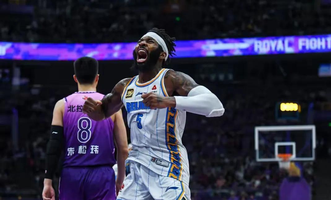 北京首钢击败辽宁男篮，秋水共长天一色的简单介绍